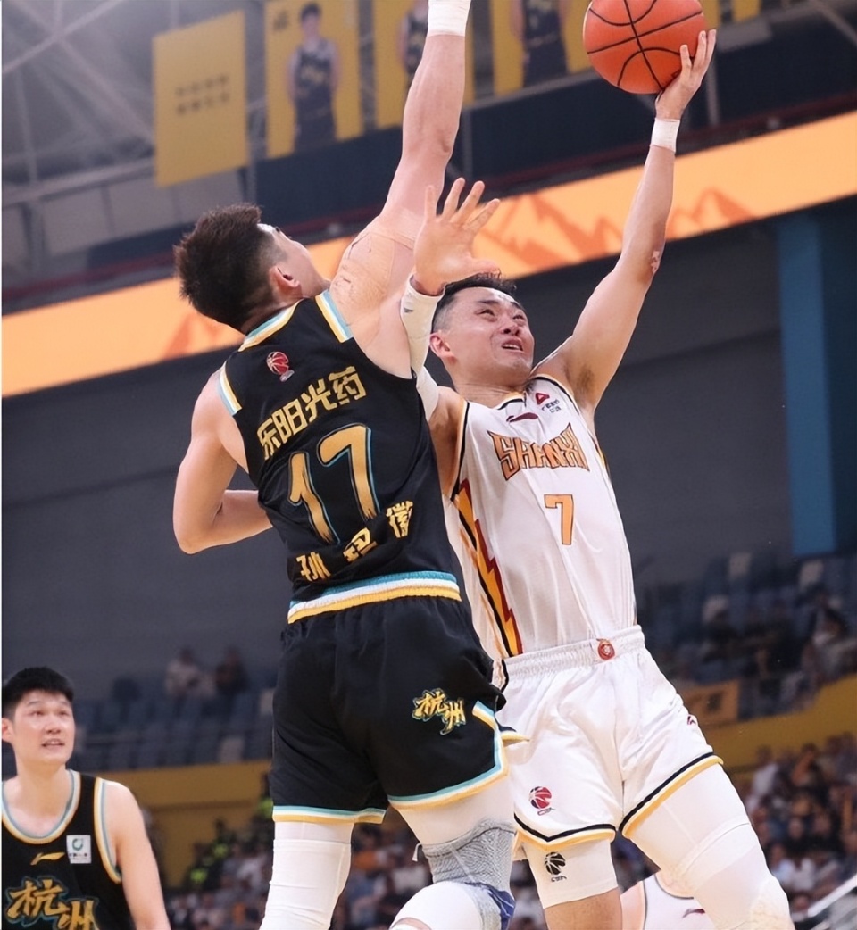 好博体育-关于三人男篮-中国男篮16-21荷兰张宁7分4篮板的信息